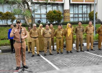 Apel Awal Tahun 2023, Sekdako Andree Minta ASN Bersikap Sopan Dan Murah Senyum Saat Bertugas