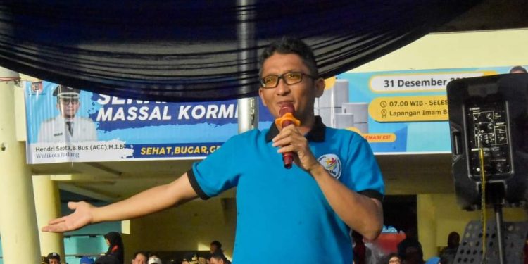 Lantik 28 Kepsek Dan Pengawas Sekolah, Wali Kota Hendri Septa Harapkan Peningkatan Mutu Pendidikan!