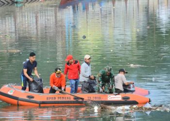 Program Padang Bergoro Wako Hendri Septa: “Sungai Bukan Tempat Buang Sampah