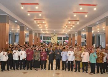 Lantik 90 Kepala Sekolah SD, Wako Hendri Septa Harapkan Peningkatan Kualitas Pendidikan