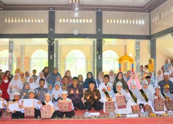 Ciptakan Generasi Penghafal Alquran, Wako Hendri Septa Apresiasi Wisuda Tahfizh Oleh Rumah Quran Az-Zakirin