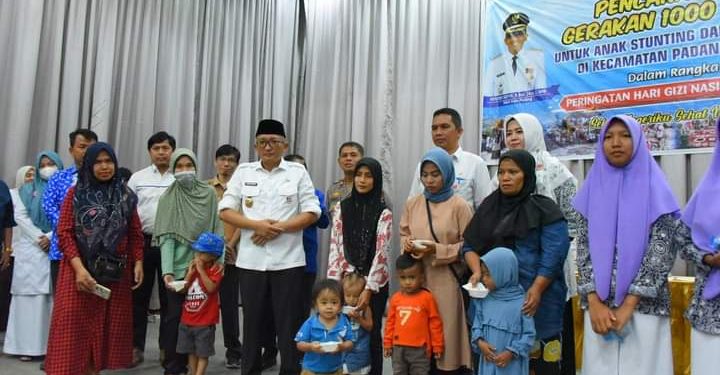 Atasi Stunting, Wako Hendri Septa Launching Gerakan 1000 Telur