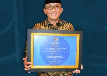 Program Padang Bergoro Wali Kota Hendri Septa Berbuah Adipura