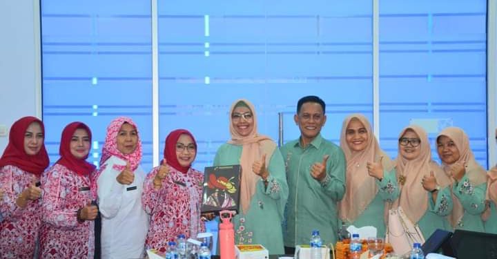 Studi Implementasi, TP-PKK Kota Padang Dapatkan Motivasi Berharga Dari TP-PKK Bekasi