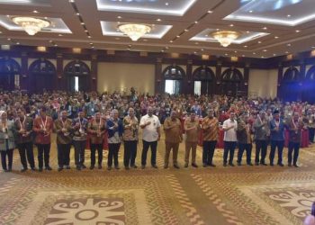 Berkinerja Terbaik, Wako Hendri Septa Raih Penghargaan SPM Award 2023
