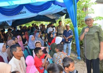 Program SEMATA Terus Berlanjut, Wako Hendri Septa Bantu Keluarga Nelayan Miskin Di Bungus Teluk Kabung