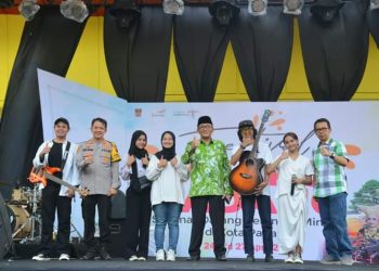 Festival Marandang Warnai Kemeriahan Festival Muaro Padang