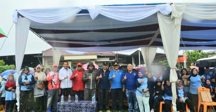 Hadiri Reses Wakil Ketua DPRD Amril Amin, Wako Hendri Septa: Semoga Terus Layani Kebutuhan Masyarakat!