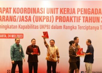 Kemenkumham Raih Penghargaan Terbaik UKPBJ Proaktif