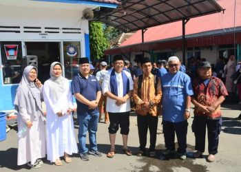 Sembelih Hewan Kurban Dinas Damkar, Wako Hendri Septa Puji Semangat Berkurban Warga Padang