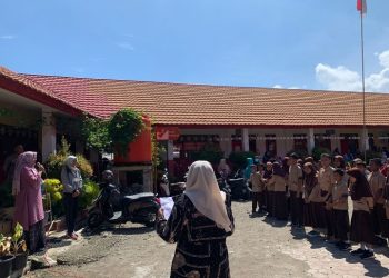 Dihadiri Orangtua Murid, Penyerahan Rapor Siswa Sekolah Penggerak SDN 05  Padang Berjalan Lancar