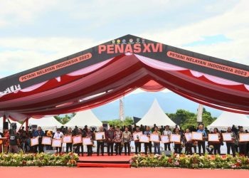 Penas KTNA XVI 2023 Berlangsung Sukses, Wako Padang Hendri Septa Sabet 2 Penghargaan Dari Menteri Pertanian