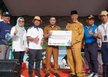 Berikan Bantuan Kepada Pemko Padang, Wawako Ekos Albar Apresiasi PT PLN UID Wilayah Sumatera Barat