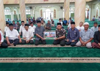 Safari Jumat Di Masjid Istiqlal Kampung Kalawi, Wako Hendri Septa Sampaikan Program Pembangunan Dan Serap Aspirasi Masyarakat