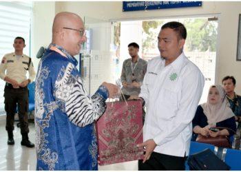 Perumda Air Minum Kota Padang Beri Kejutan Di Hari Hapelnas 2024 Kepada Pelanggan
